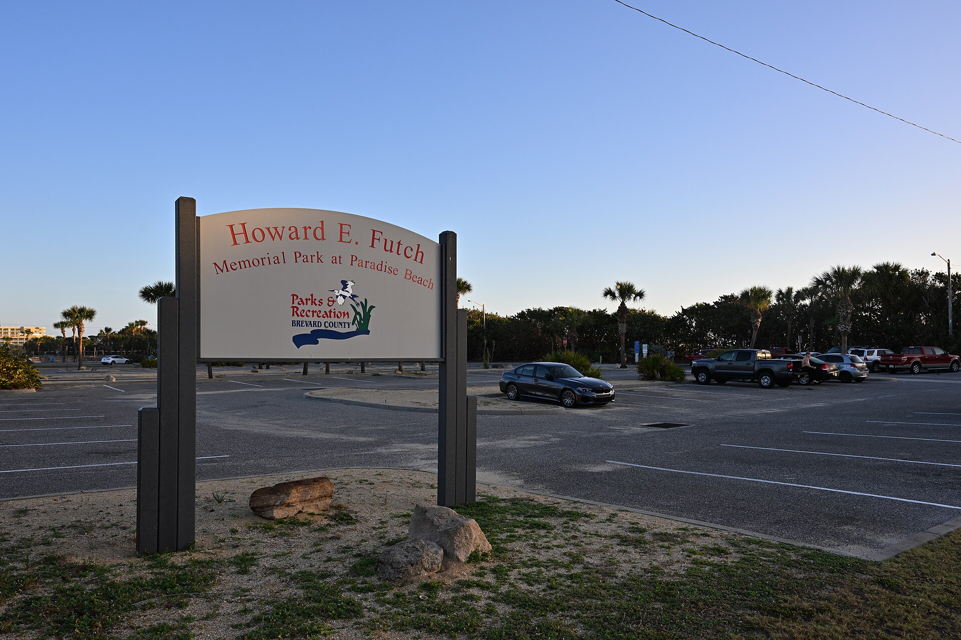 Entrance sign for Howard E. Futch Memorial Park at Paradise Beach